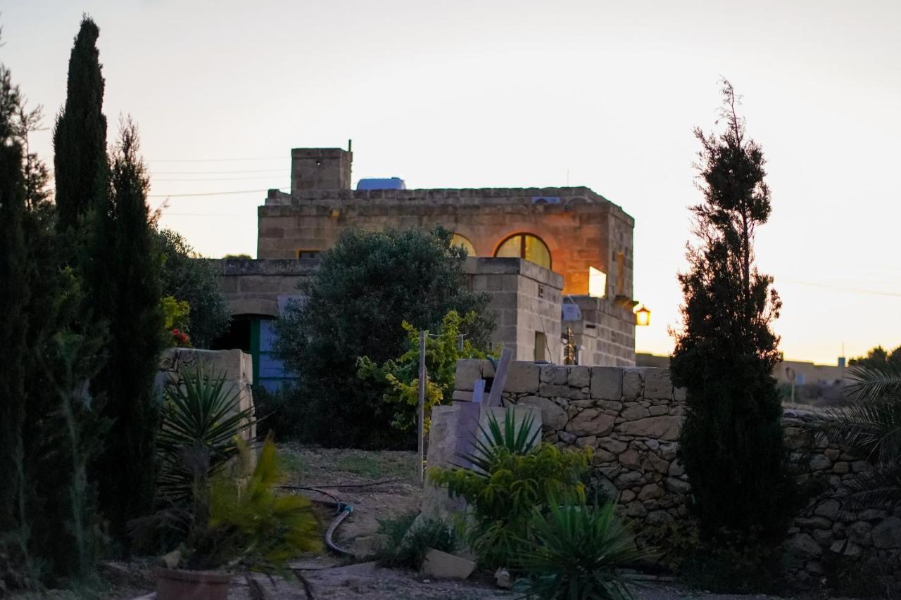 Sant Anton Tal-Qabbieza Farmhouse Villa Kerċem Exterior foto